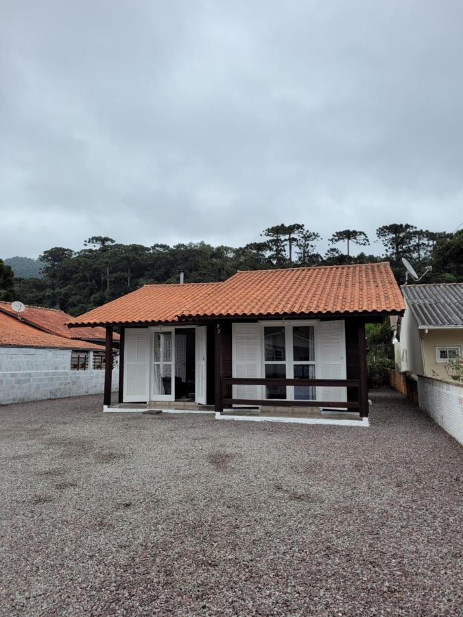 Cottage house อูรูบิซิ ภายนอก รูปภาพ